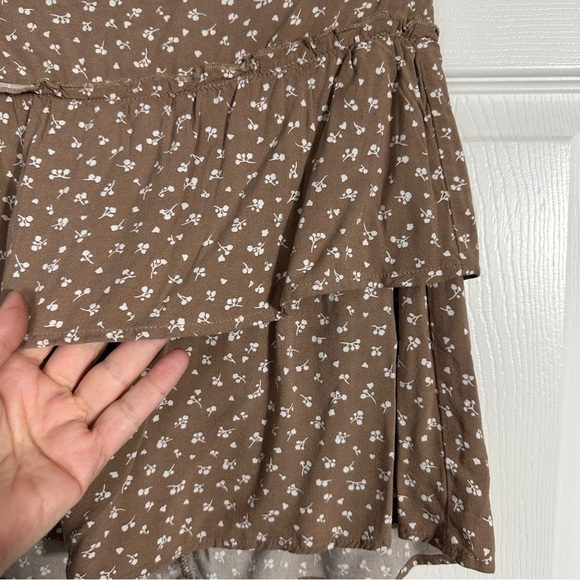 Abercrombie Kids skort, tiered, size 9/10, shorts under skirt, spring, summer - Picture 6 of 10